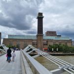 Blick von der MILLENIUM BRIDGE auf die TATE MODERN
