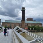 Blick von der MILLENIUM BRIDGE auf die TATE MODERN