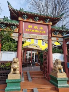 01_Asia Restaurant Stammhaus, mit Martin