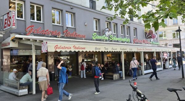 Einser Runde mit Anni - Eissalon Schwedenplatz